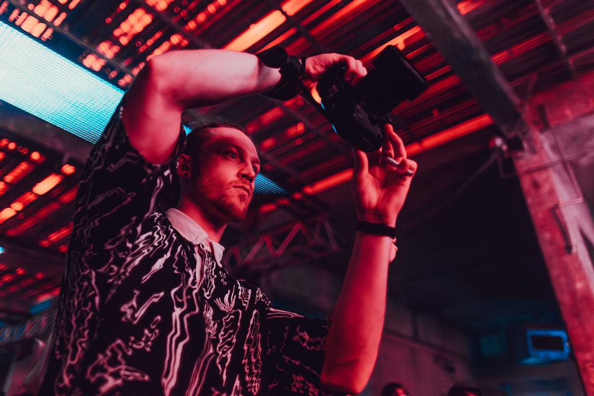 Loading... just a sec